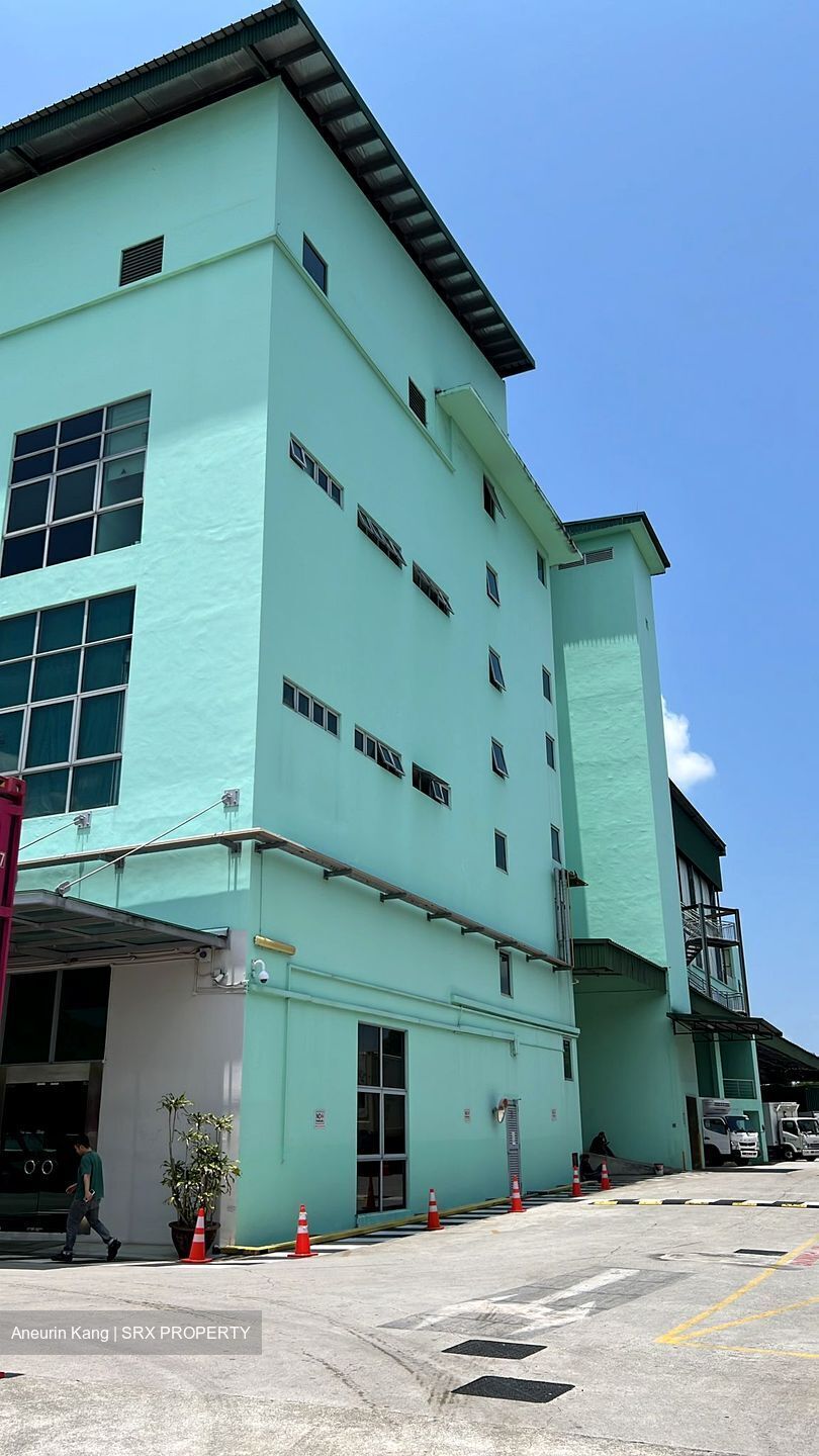 Mandai Link (D25), Warehouse #552626991